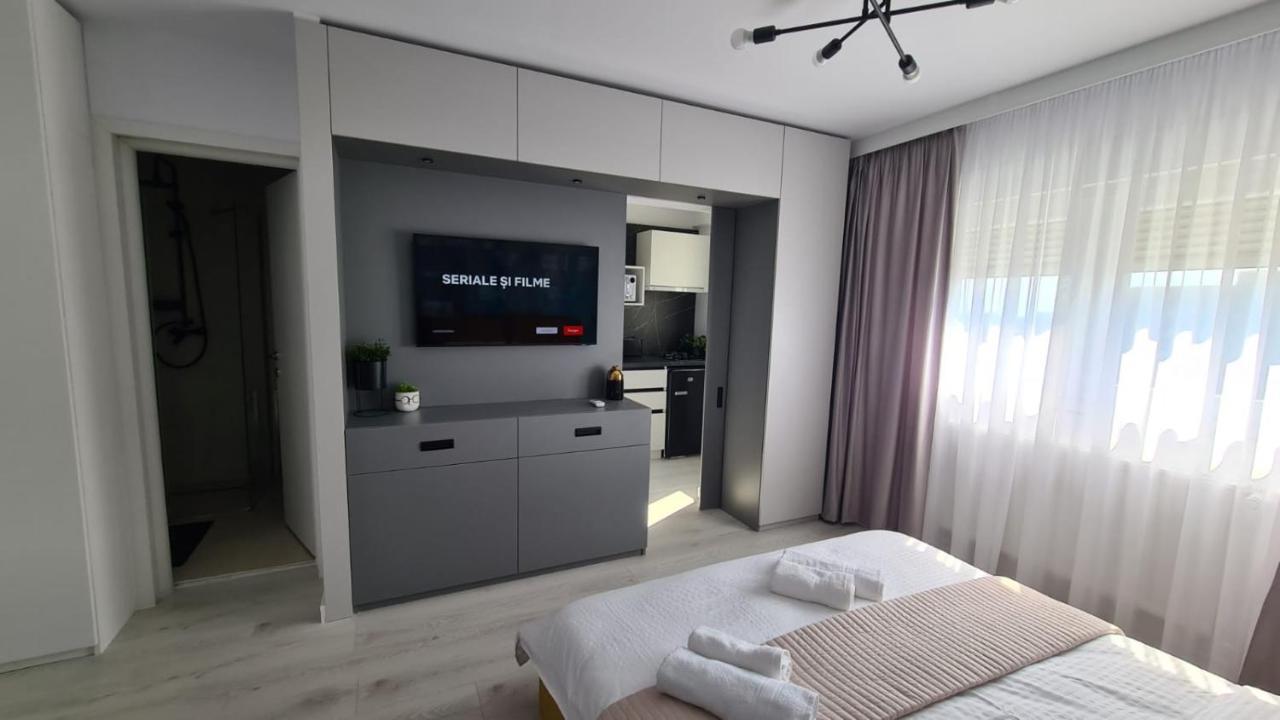 Government Deluxe Studio By Magic Apartments Bukarest Kültér fotó