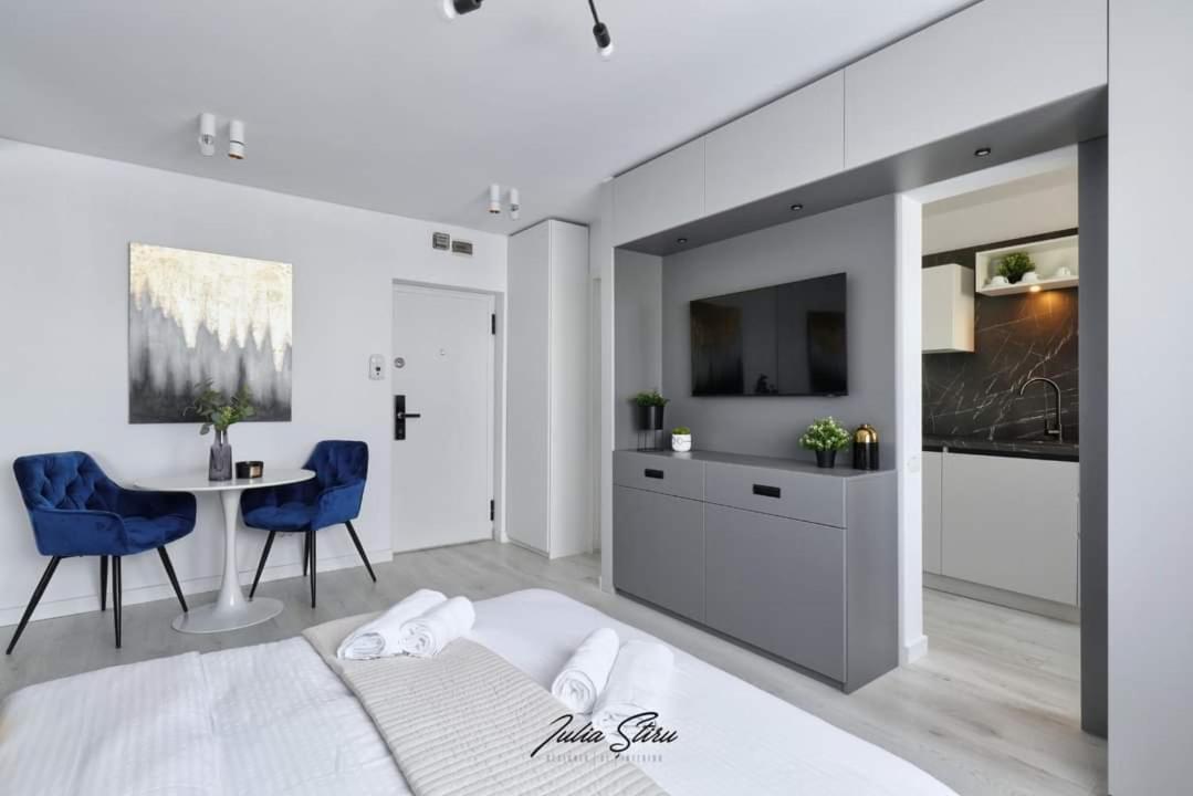 Government Deluxe Studio By Magic Apartments Bukarest Kültér fotó